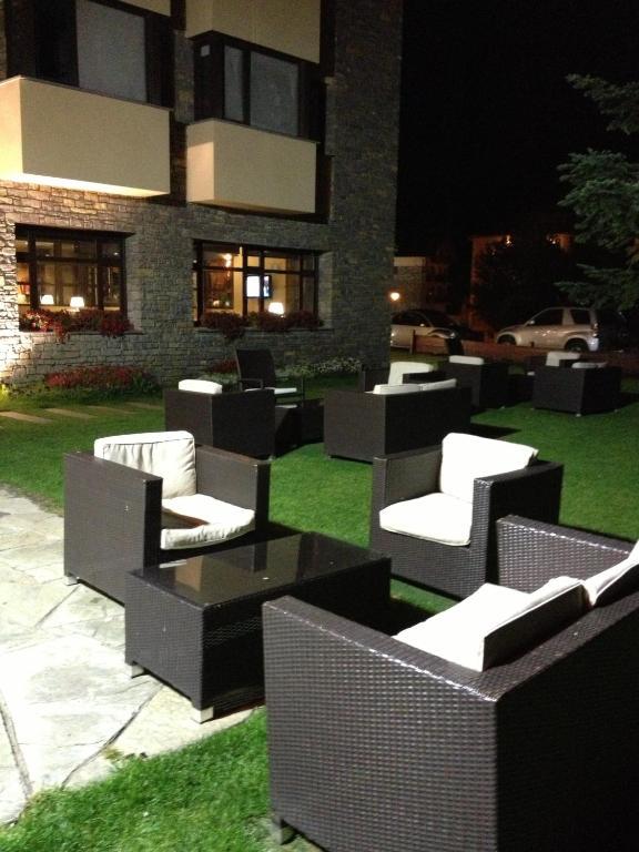 Roca Blanca Hotel Espot Exterior photo